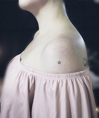 Microdermal Piercing