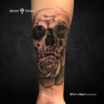 tatuaje de cráneo, tatuajes de calaveras, ideas de tatuajes en el antebrazo, estudio de tatuajes sur cdmx, infierno tatuajes