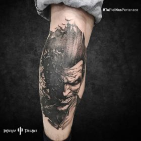 tatuaje de joker, tatuajes personajes ficticios, tatuaje en la pantorrilla, donde hacerme un tatuajes, tattoo studio cdmx