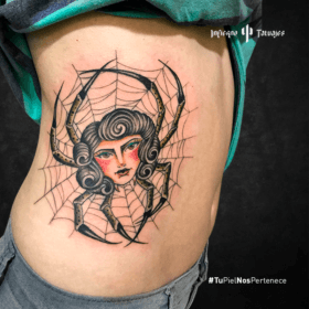 tatuaje de araña, tatuaje rostro de mujer, tatuajes en las costillas, mejores tatuadores df, estudios de tatuajes sur cdmx