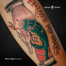 tatuaje de serpiente, tatuaje de víbora, tatuajes en el antebrazo, donde tatuarme cdmx, infierno tatuajes