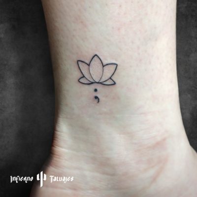 Tatuaje flor de loto – Creado por Paula | Infierno Tatuajes