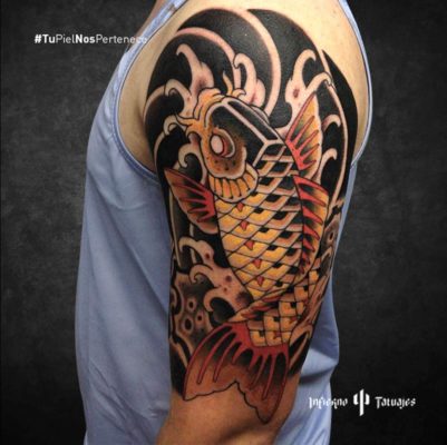 Tatuaje de pez japonés – Creado por Germán | Infierno Tatuajes