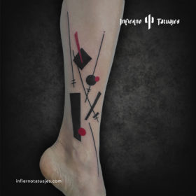 Suprematism art tattoo – Creado por Javier Gaona | Infierno Tatuajes