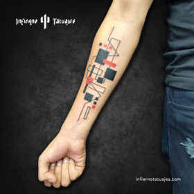 Tatuaje geométrico – Creado por Javier Gaona | Infierno Tatuajes