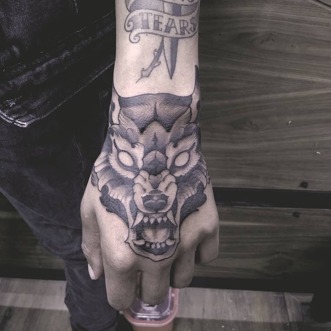 tatuajes de animales - lobo