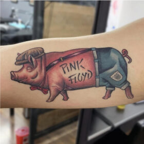 tatauaje de pinkfloyd chris infierno tatuajes