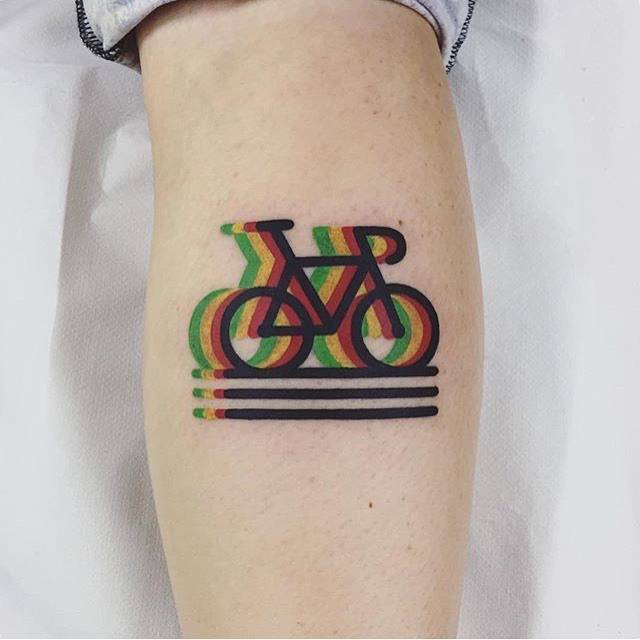 Tatuaje de bicicleta con efecto