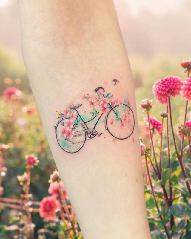 Tatuaje de bicicleta de campo