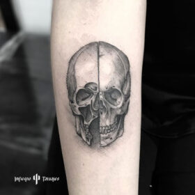 tatuaje de craneo en antebrazo, mejores tatuadores cdmx, mejor estudio de tattoos df, infierno tatuajes, idea de tatuaje para hombre