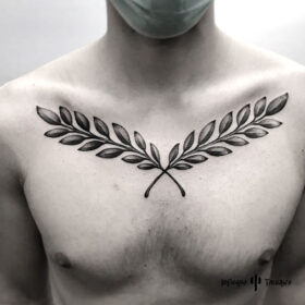 tatuaje de hojas de laurel, mejores tatuadores cdmx, mejor estudio de tattoos df, infierno tatuajes, idea de tatuaje para hombre