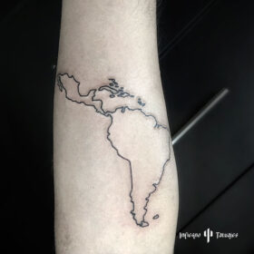 tatuaje de latinoamerica minimalista, mejores tatuadores, mejor estudio de tatuajes, idea de tatuajes para latinos