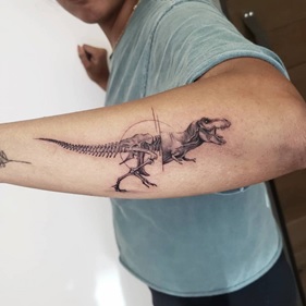 Ideas de tatuajes de dinosaurios | Infierno Tatuajes