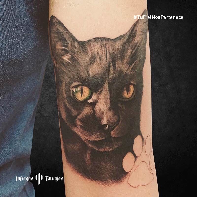 tatuaje de gato negro