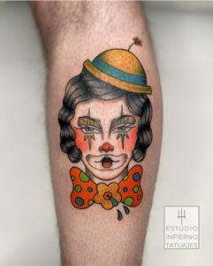 tatuaje-de-rostro-de-mujer-maquillada-de-clown